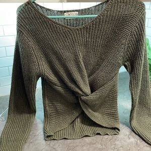 Size medium sweater. Worn twice